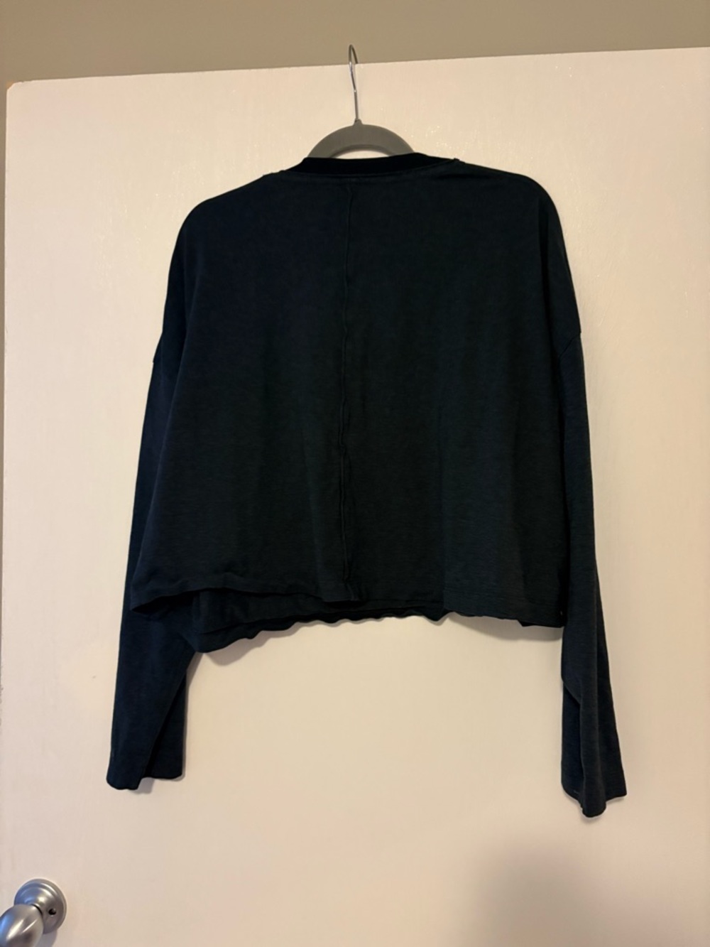 Lululemon Long-Sleeve Cropped Pocket Top - Picture 5 of 9